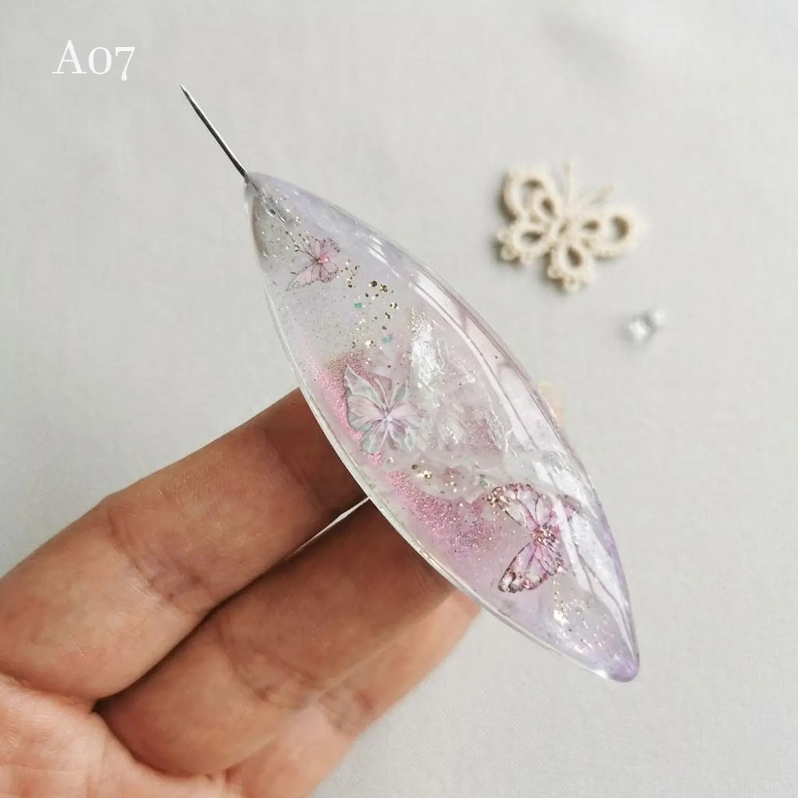 Butterfly tatting shuttle design A07