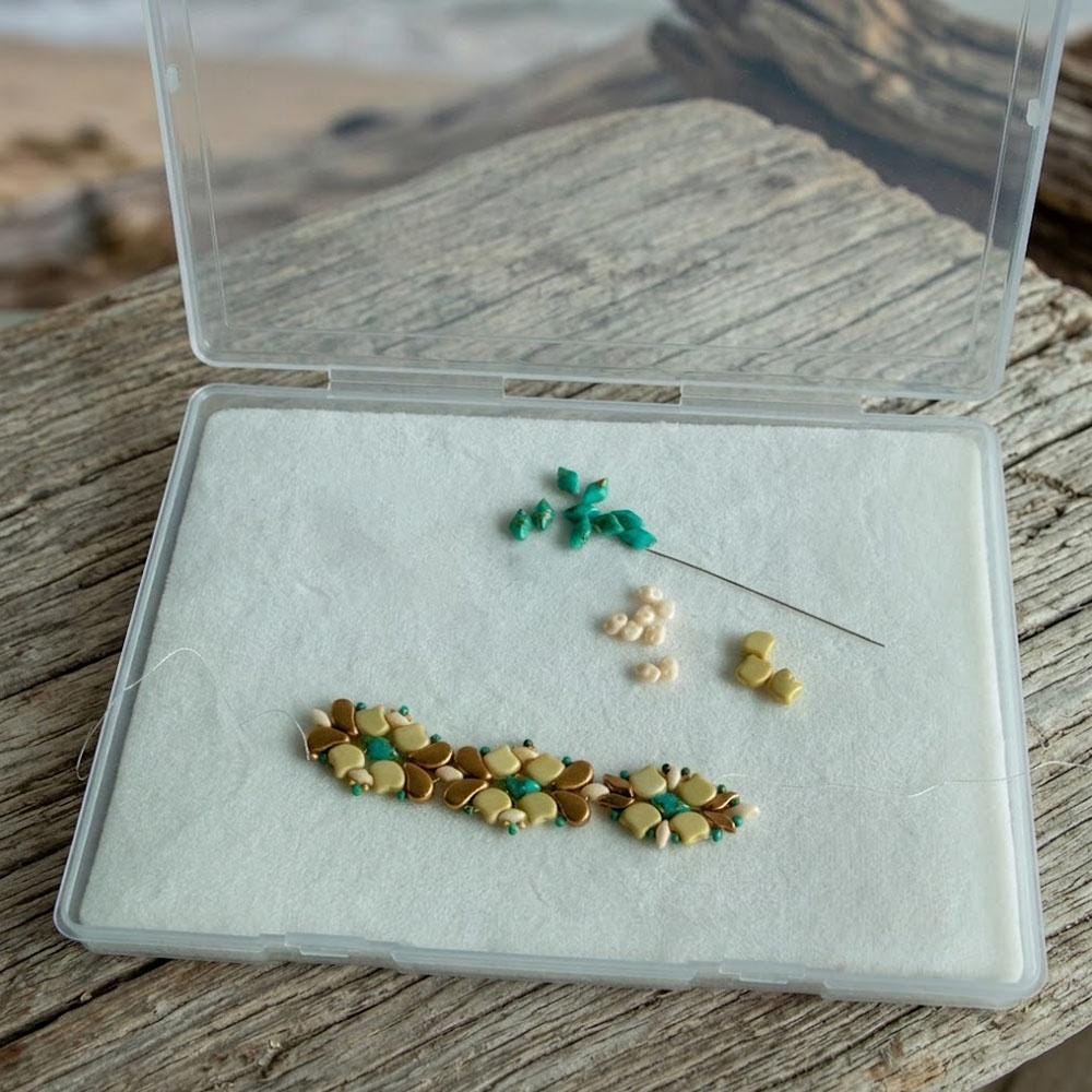 Bead Storage Tray with Lid, Craft Preservation Box, Portable Beading Palette