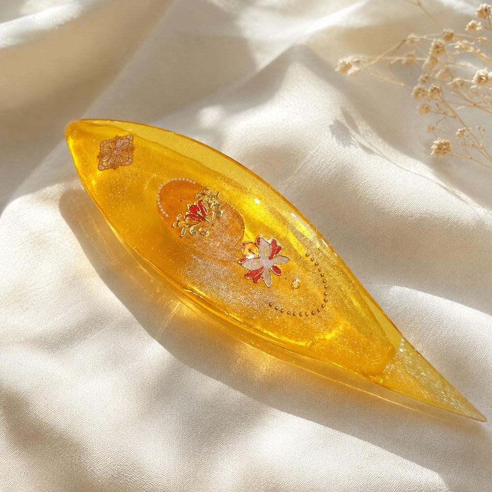 Tatting Shuttle with Hand-Painted Pattern– an elegant lace tool
