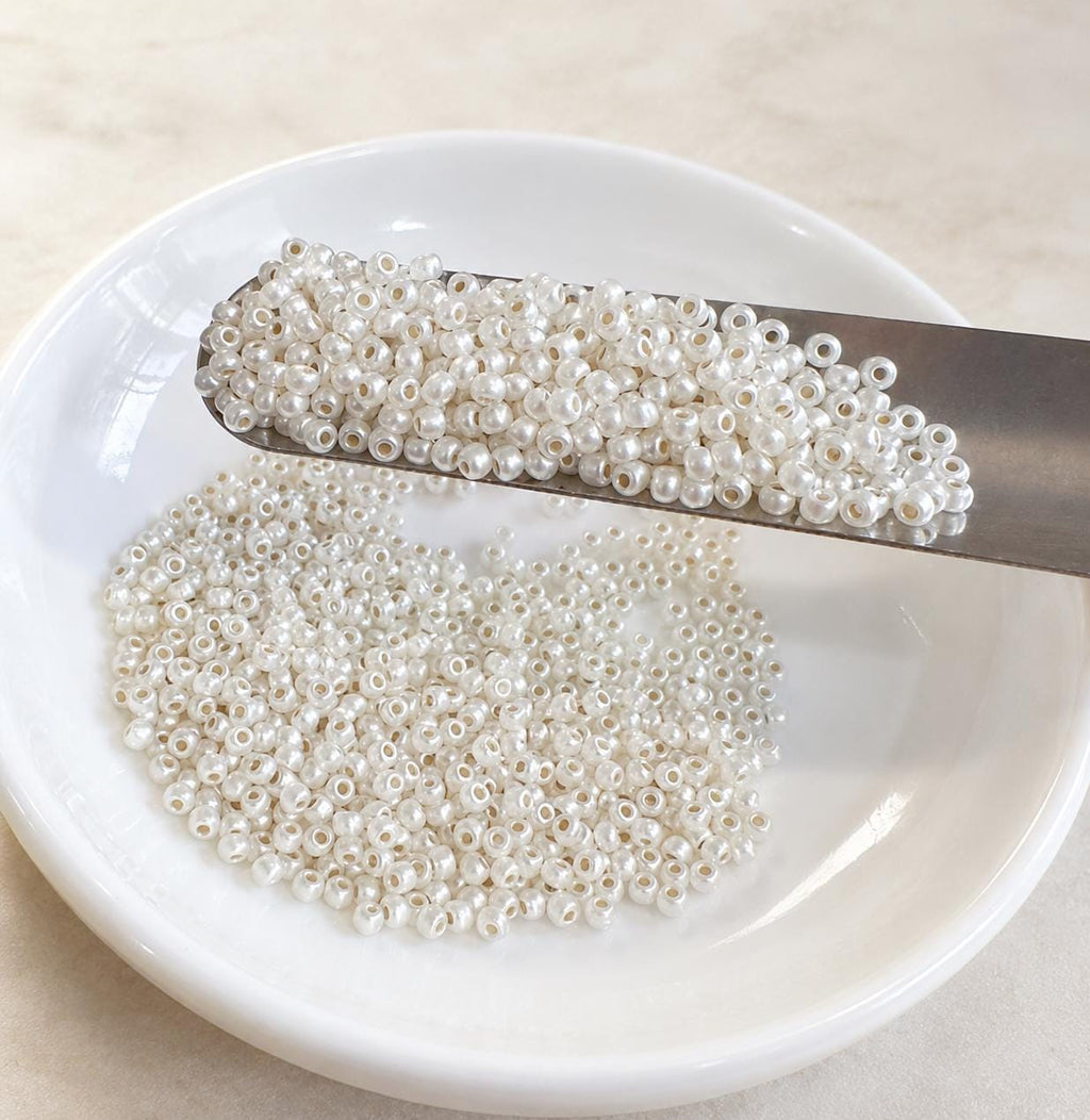 Glass Seed Beads 10g, Jewelry Making, Bead Embroidery, Craft Supplies