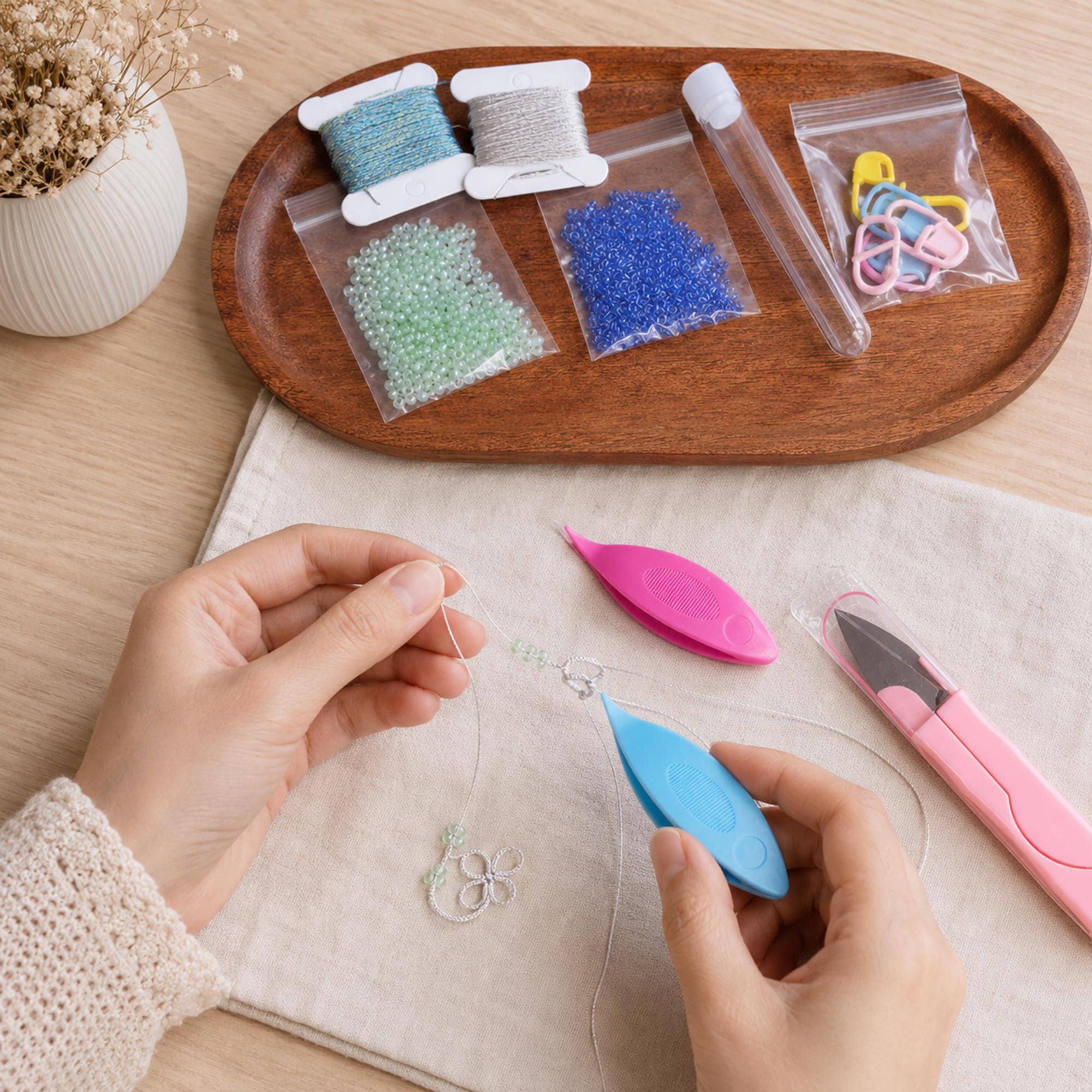 Beginner Shuttle Tatting Kit, Lace Making Starter Set with Tatting Tools