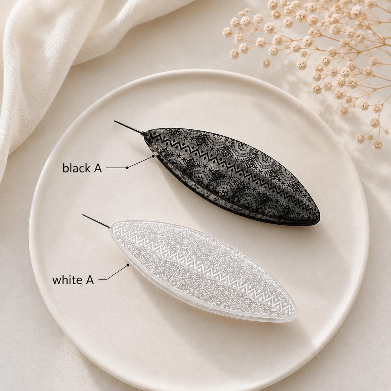 Lace Pattern Tatting Shuttle with 0.4mm Fine Hook, Clear or Black Frivolite Tool for Lace Making