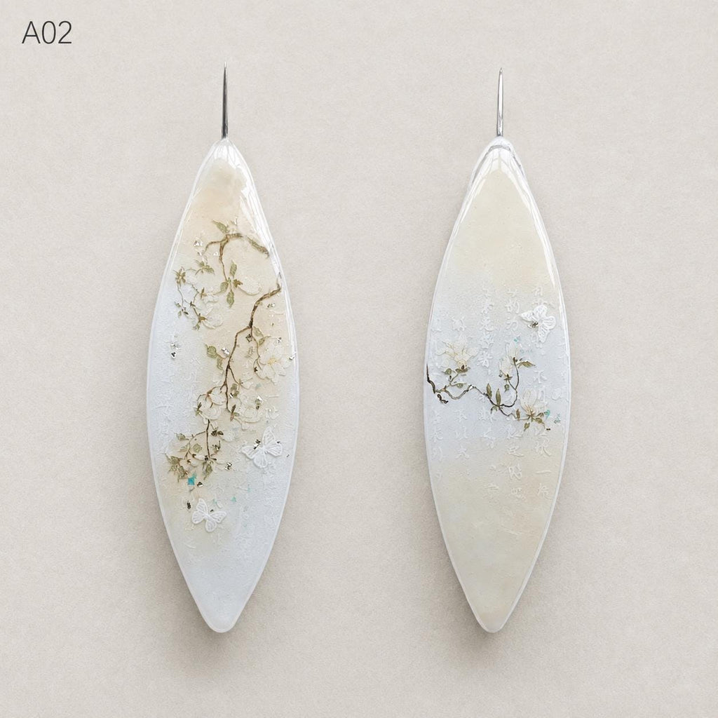 Botanical Tatting Shuttle with 0.4mm Fine Hook for Frivolite Lace Making